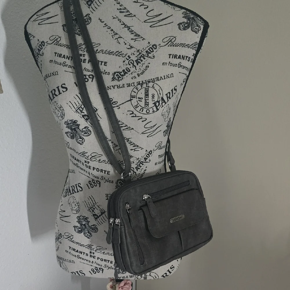 MultiSac Gray & Silver W/ Lots Of Compartments Crossbody Bag (EUC)🩶